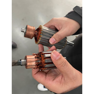 Vollautomatische Armaturenwickelmaschine Rotor Spulenwickler mit elektronischem Spannungsmotor fournisseur