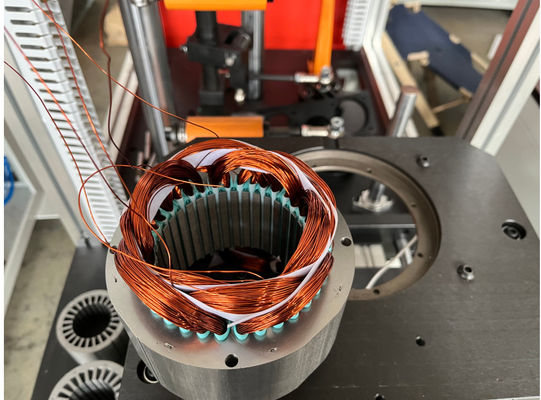 Wie produziert man AC Motor Winding Stator Coil Binding Spannmaschine fournisseur