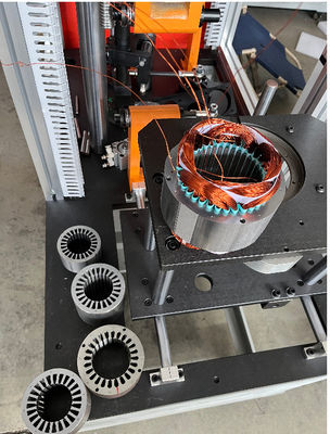 Wie produziert man AC Motor Winding Stator Coil Binding Spannmaschine fournisseur