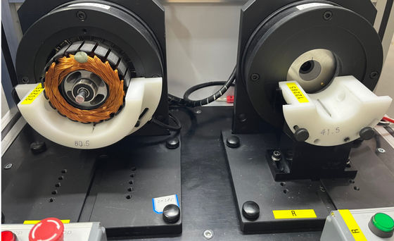 CE-Elektromotoren-Rüstungsprüfgerät für die Prüfung der Schweißwiderstandsfähigkeit von Doppelstationen fournisseur