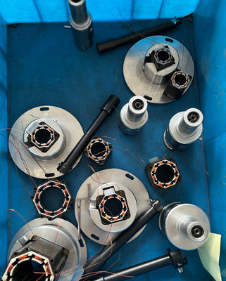 20, 28,35,42,57 Serie Schrittmotor Stator Wicklmaschine mit vier Nadeln BLDC Wicklmaschine fournisseur