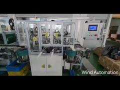 Verstärkungsanlage für Schachtendplatte und Kommutator durch Servopresse in einer Maschine